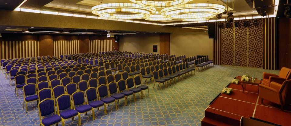 Meeting/conference room