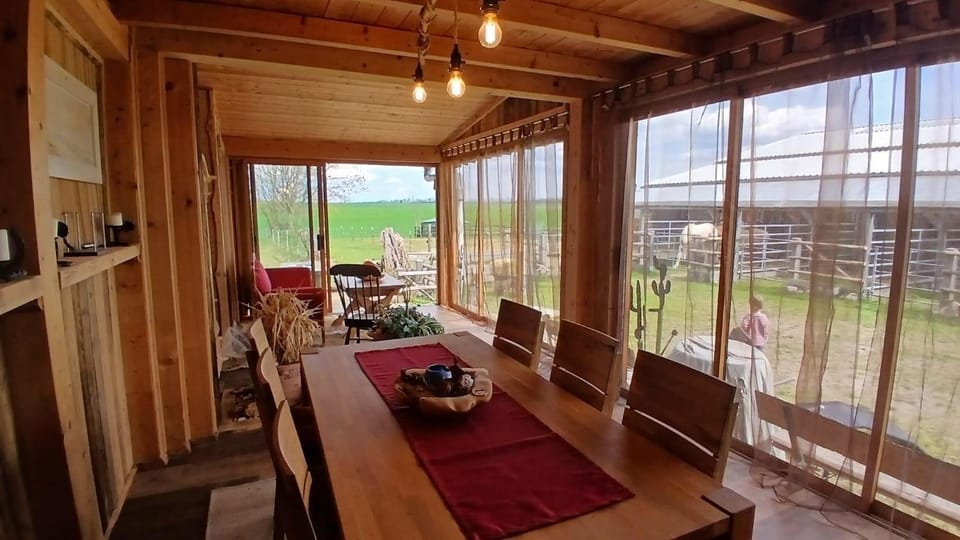 View (from property/room), Seating area, Dining area