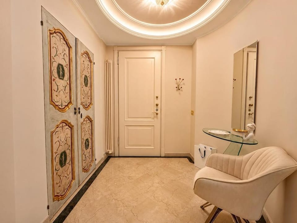 Luxury Villa with Sauna, Ceiling fresco, Jacuzzi and Elevator Villa in Pesaro