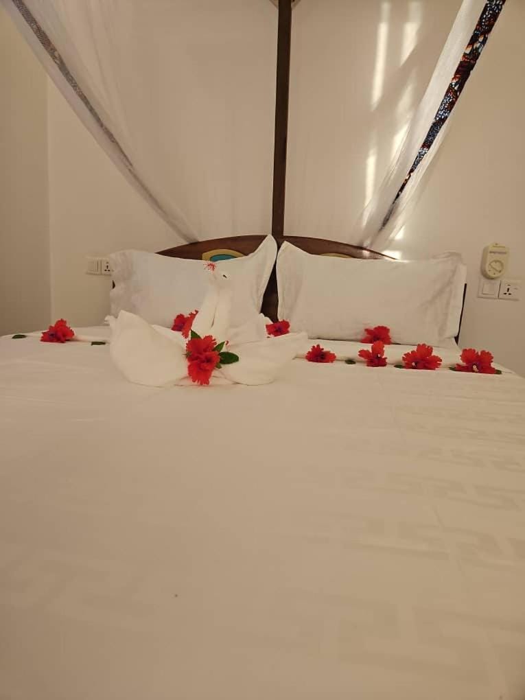Upole Apartment Capsule hotel in Unguja North Region