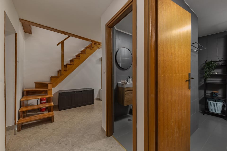 Bathroom, Lobby or reception