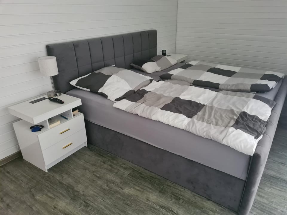 Living room, Bedroom