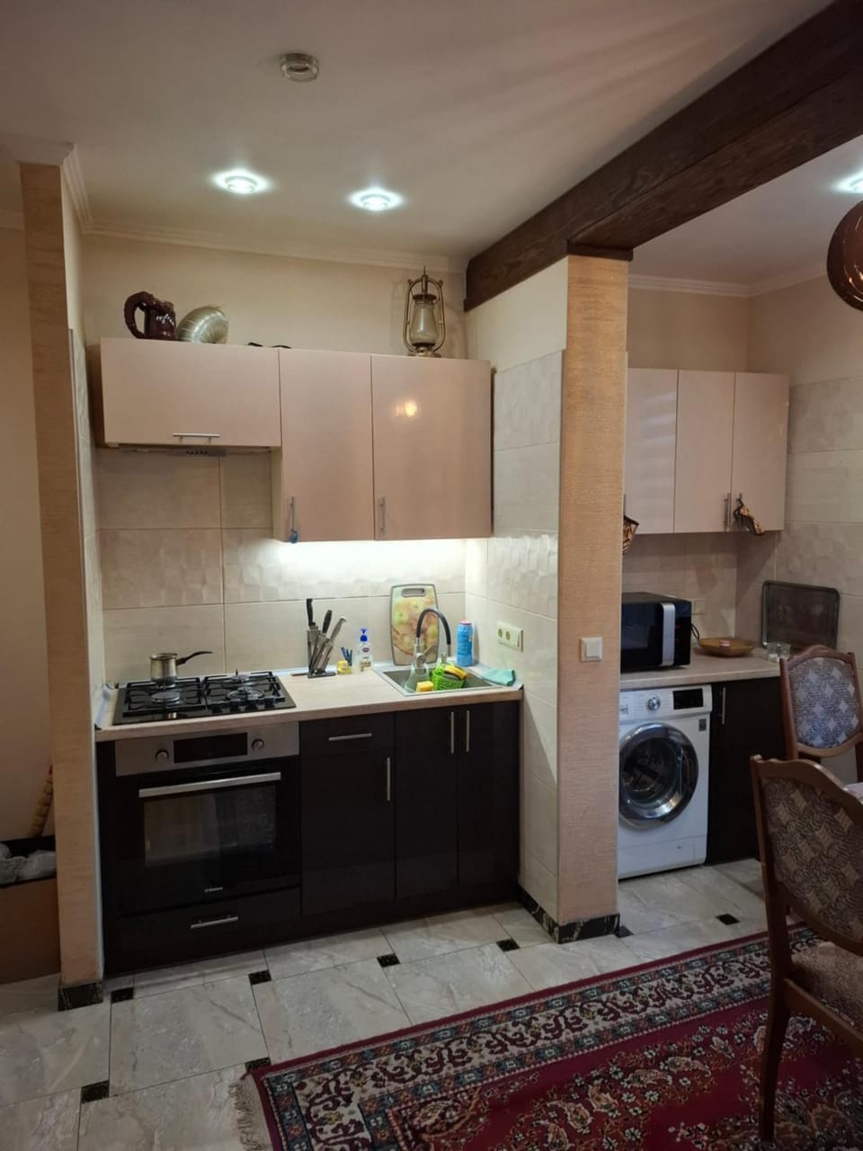 Kitchen or kitchenette, oven, stove