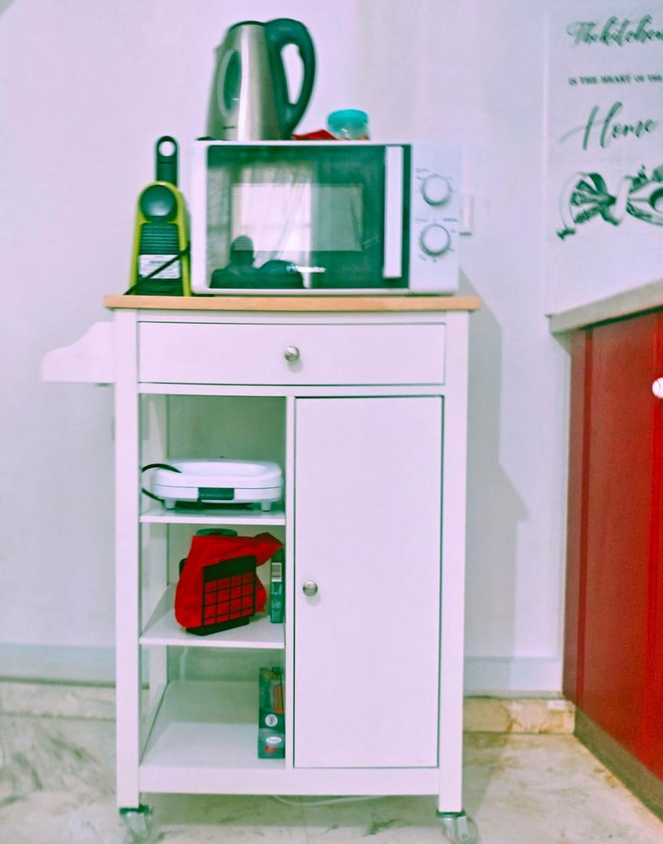Coffee/tea facilities, Kitchen or kitchenette, minibar