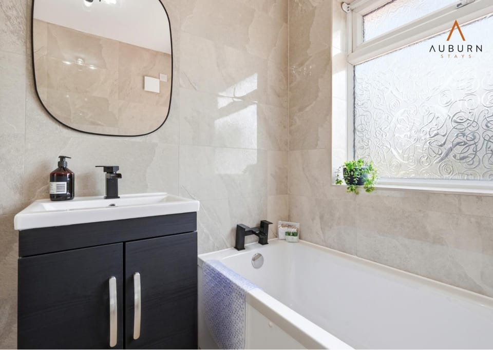 Shower, Bathroom, Bath, towels