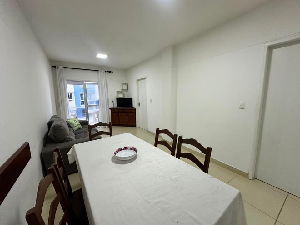 Itapema - Frente Mar - Acesso Direto à Praia e Vista Privilegiada 0285 Apartment in Porto Belo