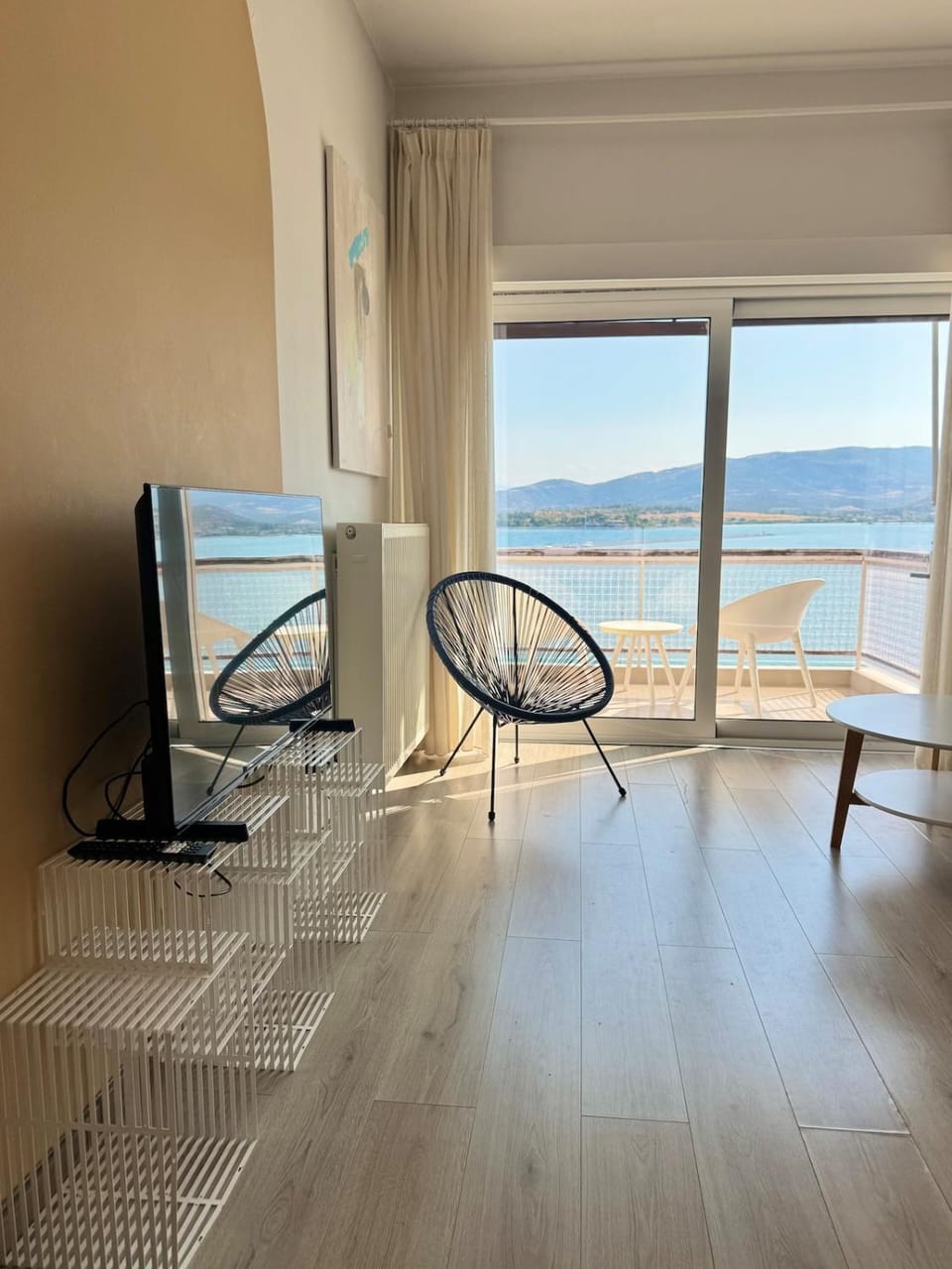 Natural landscape, TV and multimedia, View (from property/room), Balcony/Terrace, Sea view