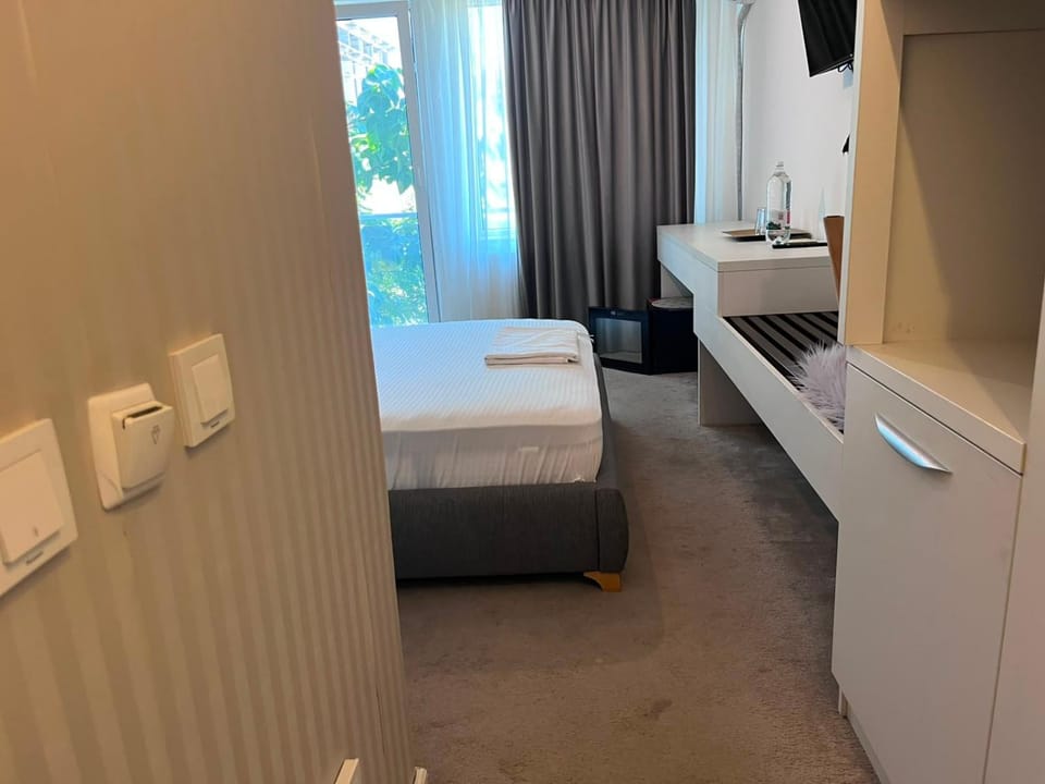 Hypnosis Apartment hotel in Constanța County