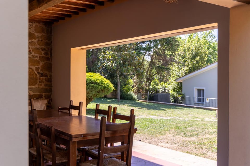 Garden, Dining area, Garden view