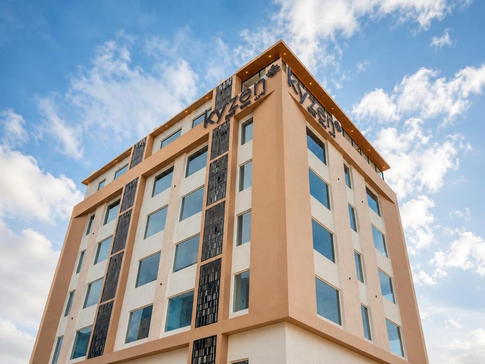 Property building, Day