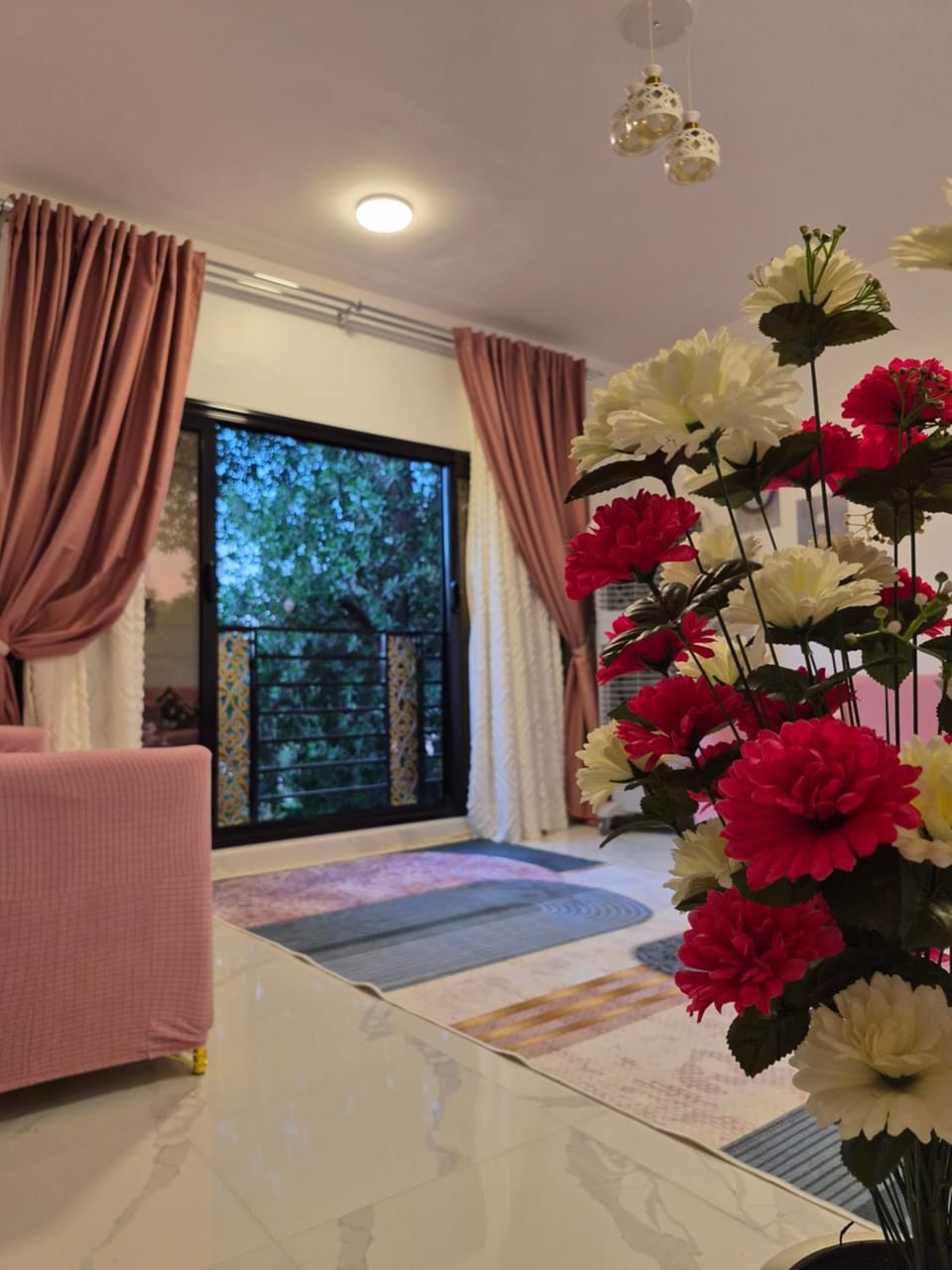 Communal lounge/ TV room