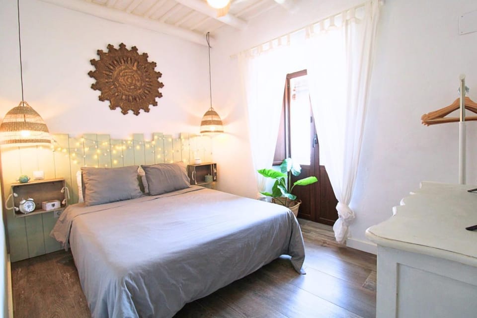 Casa Fuente del Concejo by Sierra Viva House in Aracena