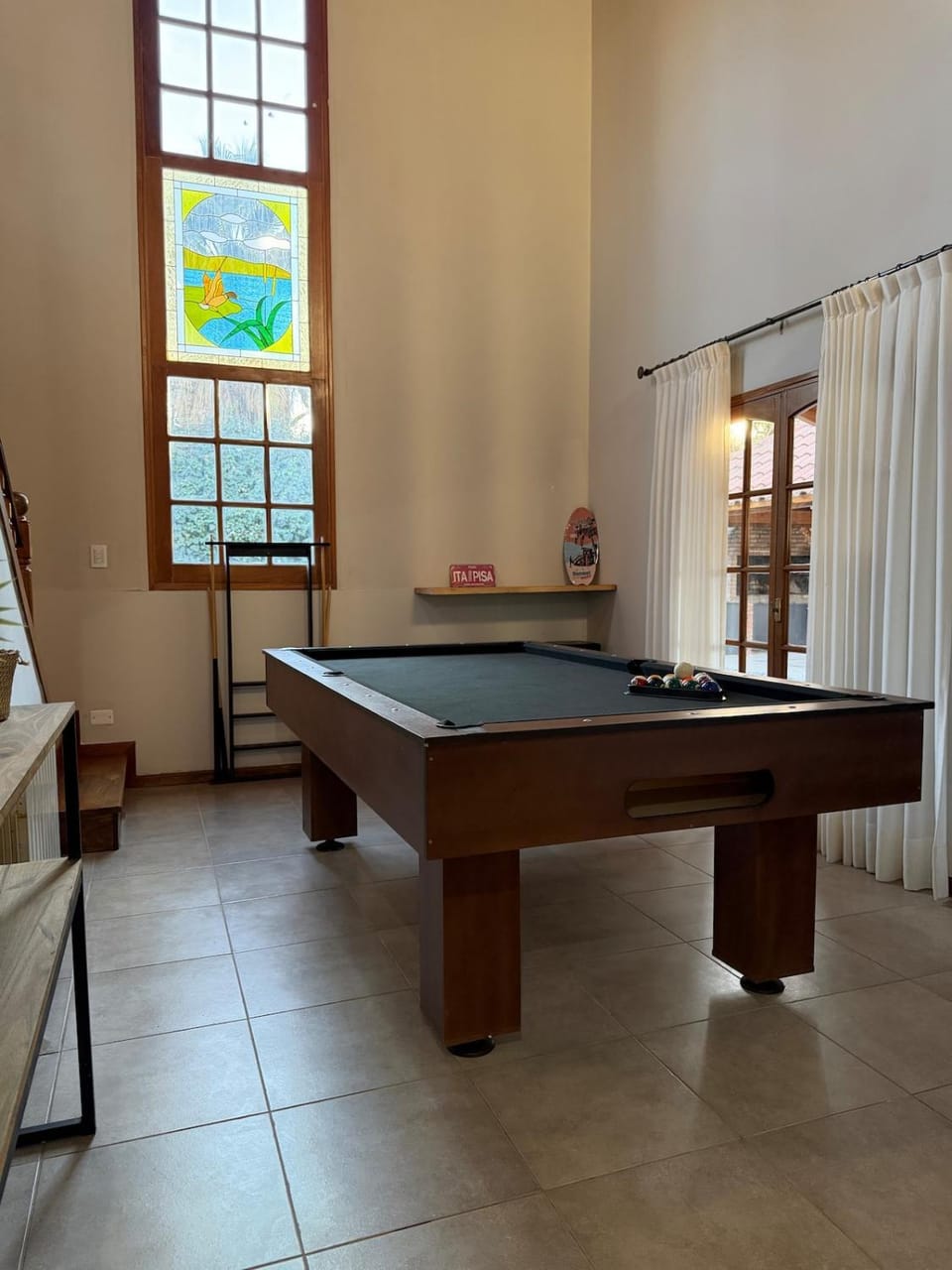 Casona Brown Entre Viñas House in Luján de Cuyo