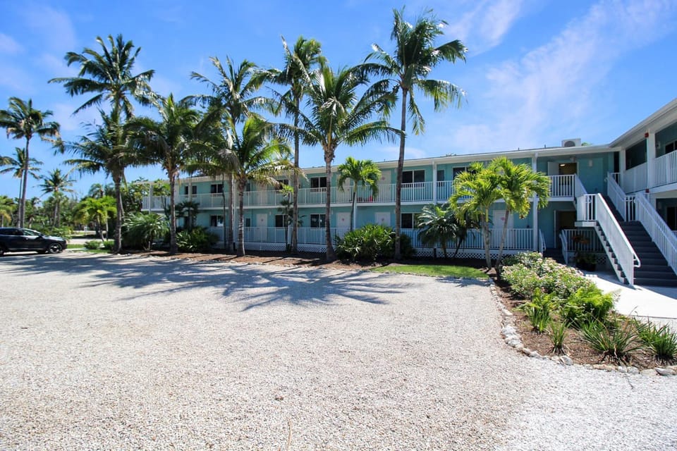 Sanibel Island 1BR Walk to Beach Colony Inn 10 Apartment in Sanibel Island
