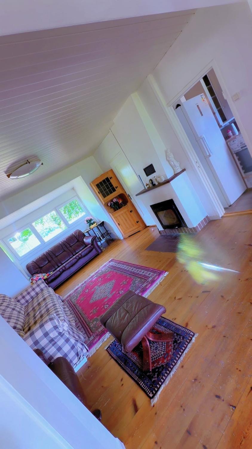 Living room, pet friendly
