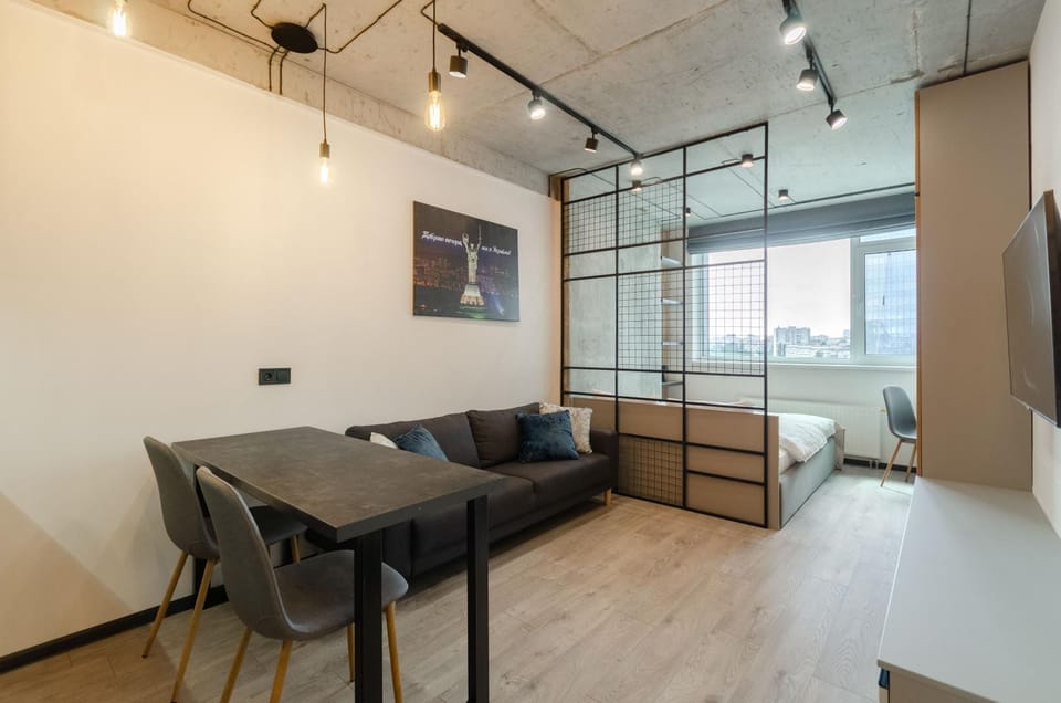 TV and multimedia, Living room, Seating area, Dining area