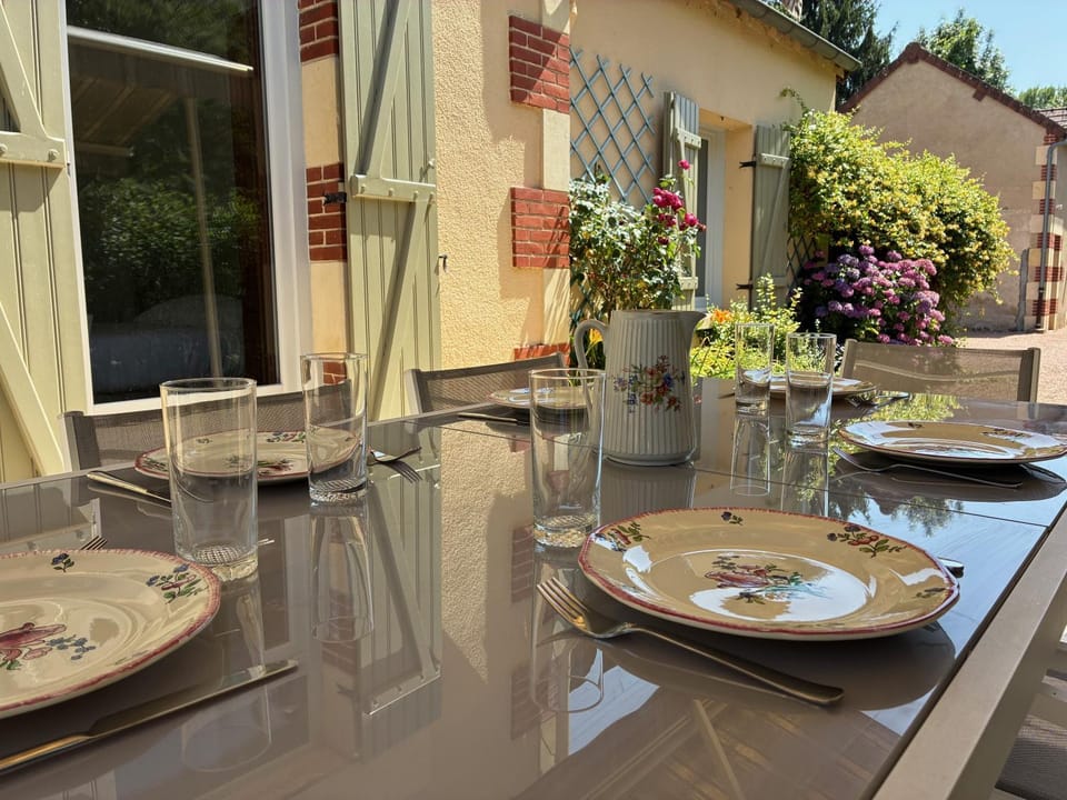 Patio, Dining area