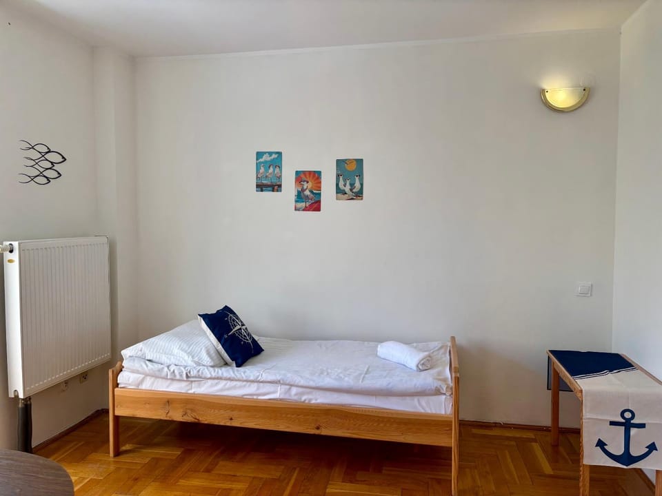Hostel Dom w Jastrzębiej Górze Hotel in Pomeranian Voivodeship