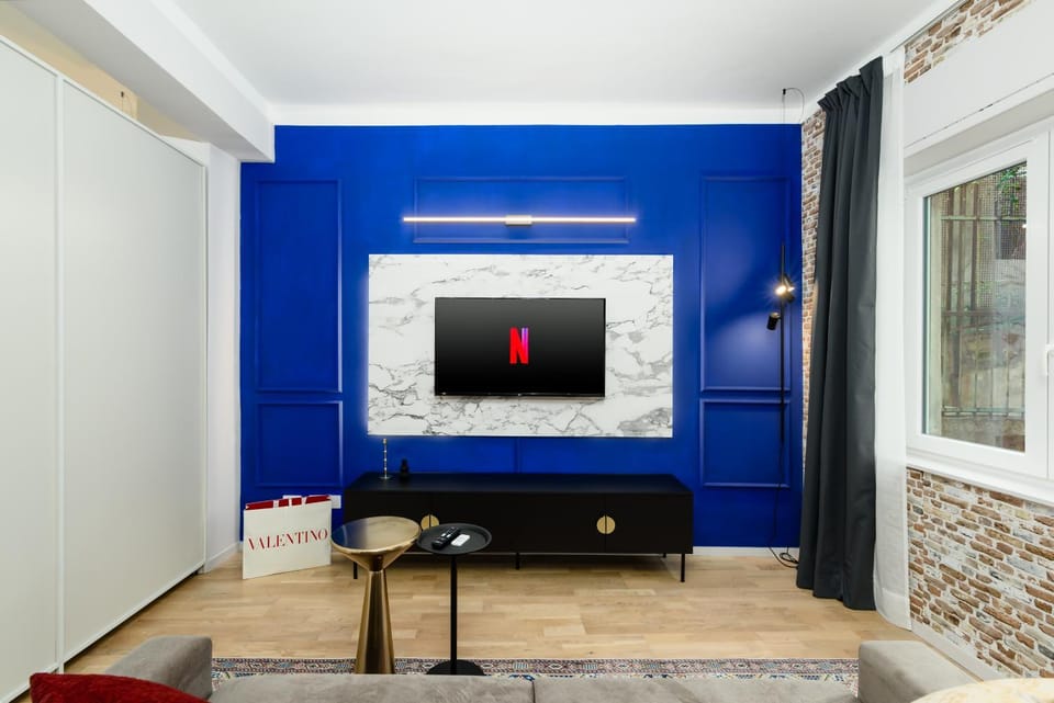 Urban Suite with NY Design in Porto and Terminal Apartment in Genoa