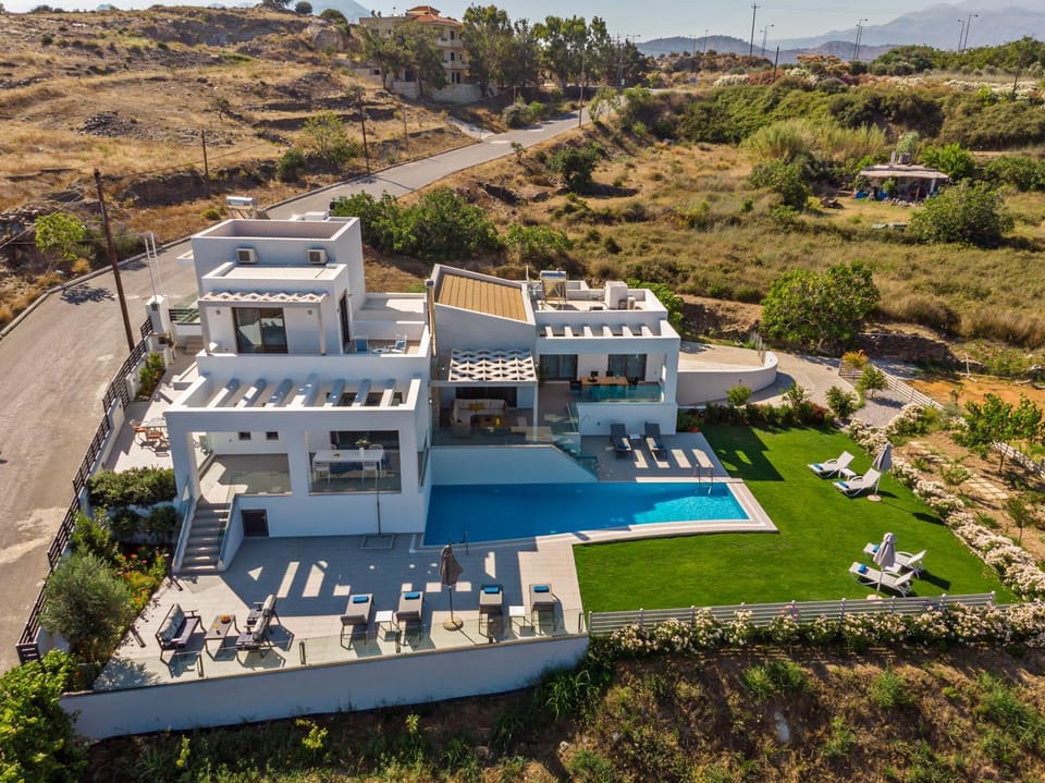 Bird's eye view, Garden, Swimming pool, Swimming pool