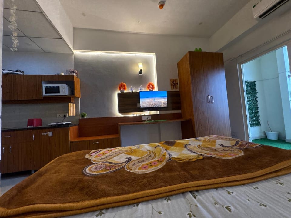 BYOB Suites Apartment in Uttar Pradesh