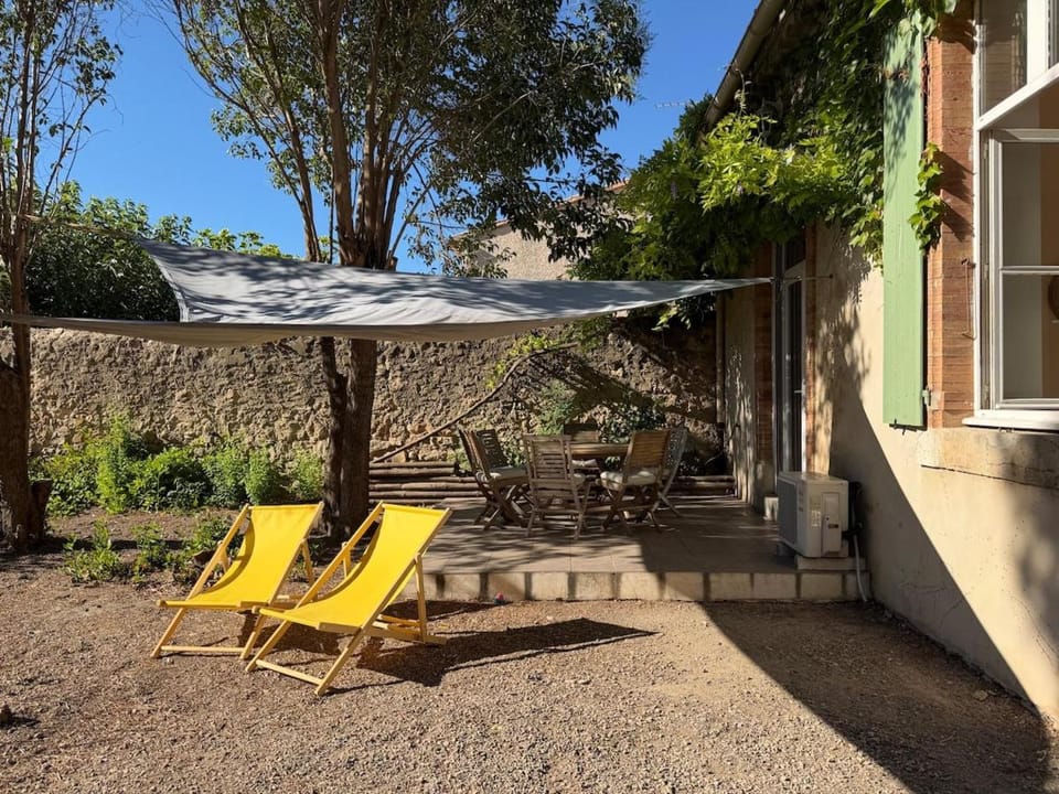 Bienvenue à l école des filles House in Occitanie