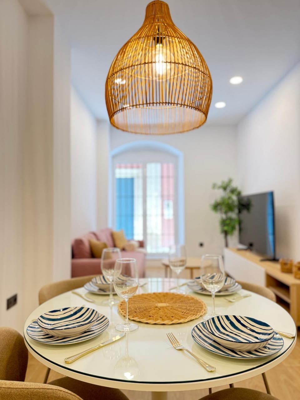 Apartamento T16- TIENDAS Apartment in Almería