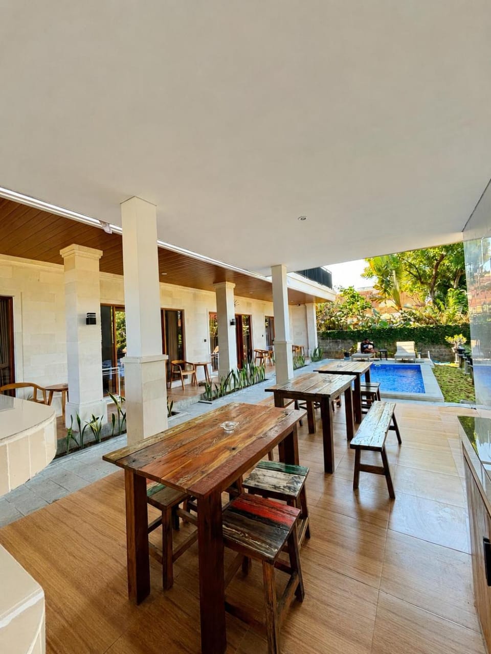Luling Guesthouse Bed and Breakfast in North Kuta