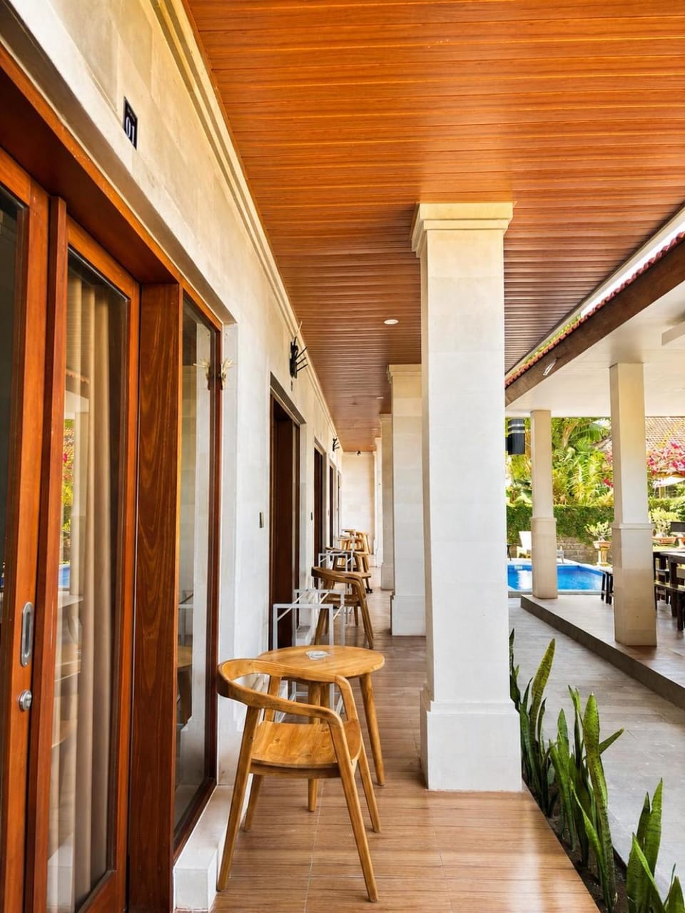 Luling Guesthouse Bed and Breakfast in North Kuta