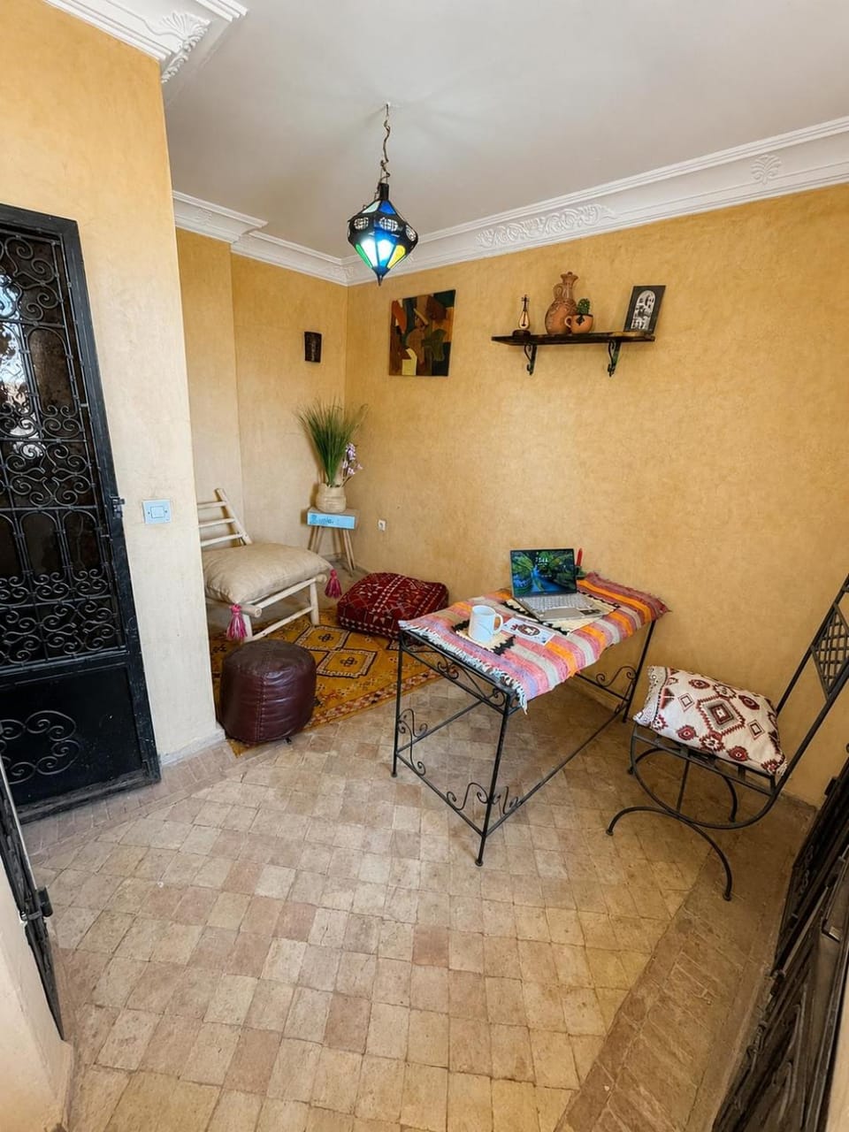 Seating area