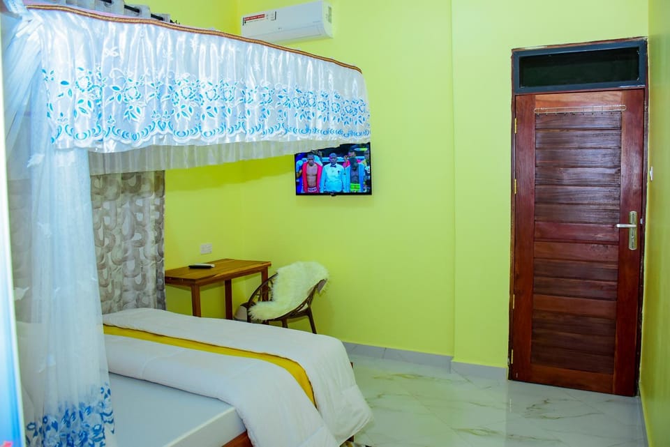 Communal lounge/ TV room, TV and multimedia