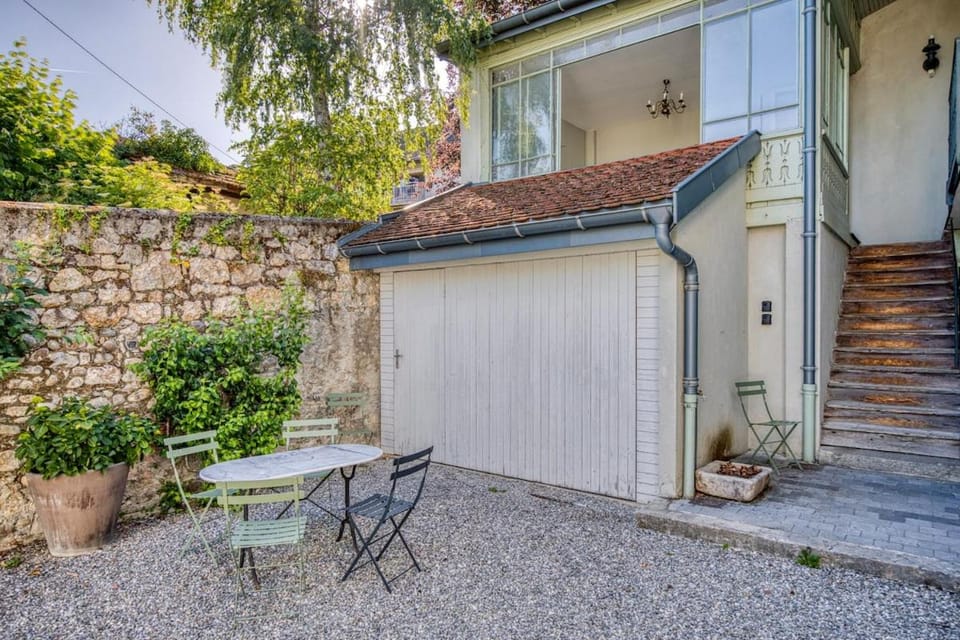 Property building, Patio