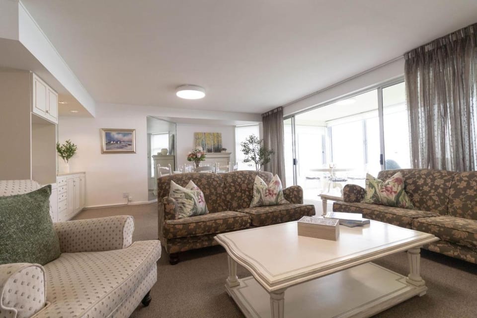 202 Bayview Apartment in Hermanus