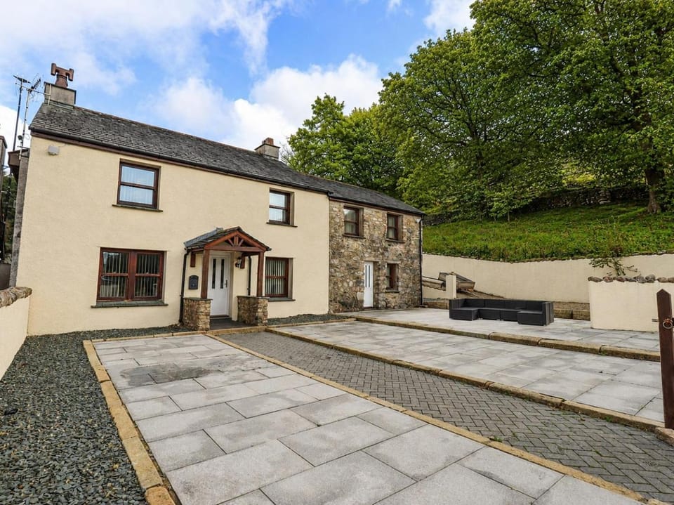 Private Country farmhouse with Panoramic Views Farm Stay in Copeland District