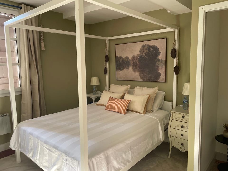 À Plus, Lectoure Bed and Breakfast in Occitanie