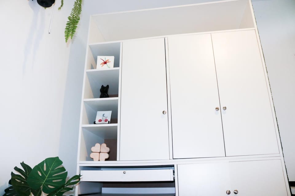 wardrobe