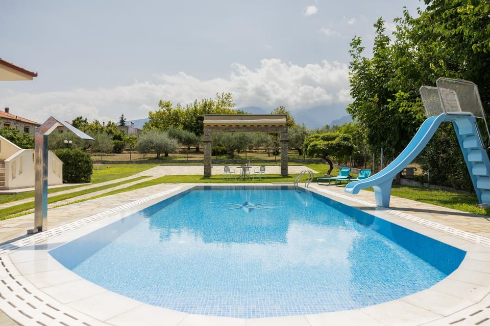 Zeusplace Anamesa Pool Villa Villa in Litochoro