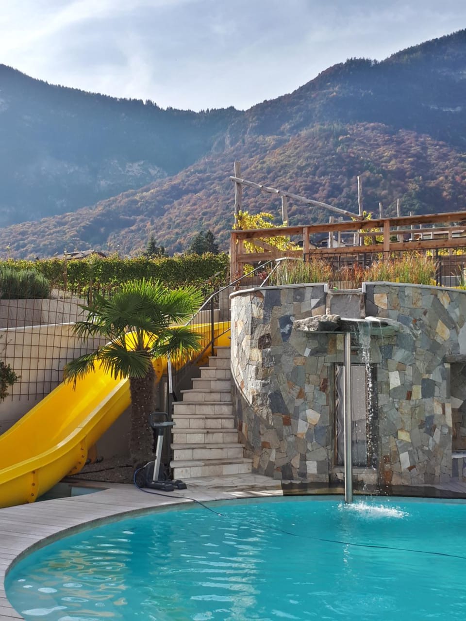 Mountain view, Pool view
