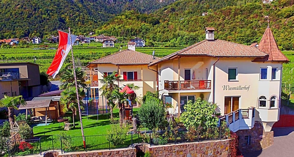 Property building, Facade/entrance, Garden view, Mountain view