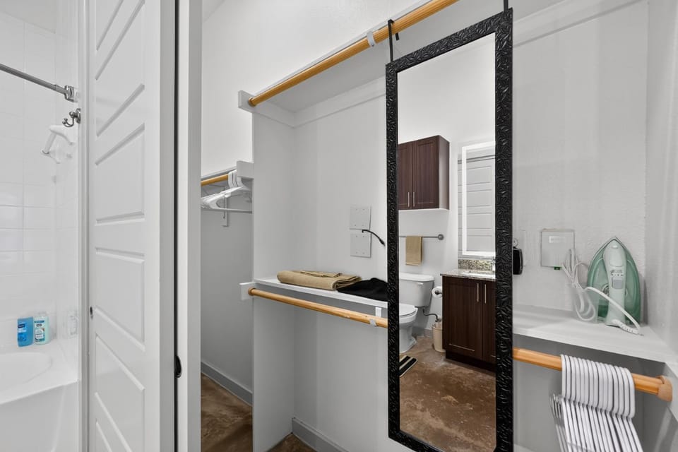 Comfortable 1BR Near Everything Apartment in Dallas
