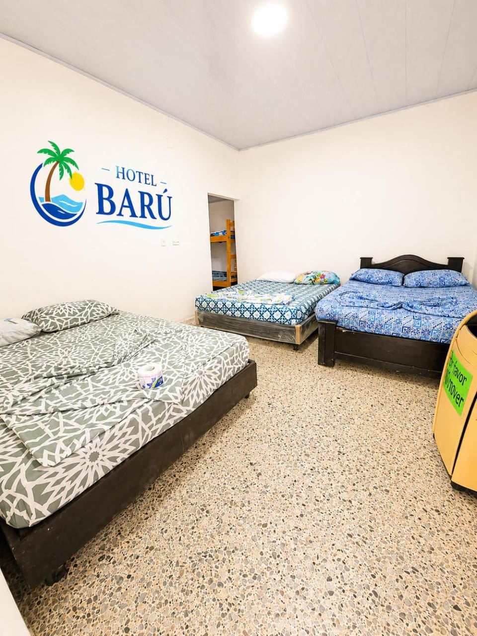 Bed, Photo of the whole room, bunk bed