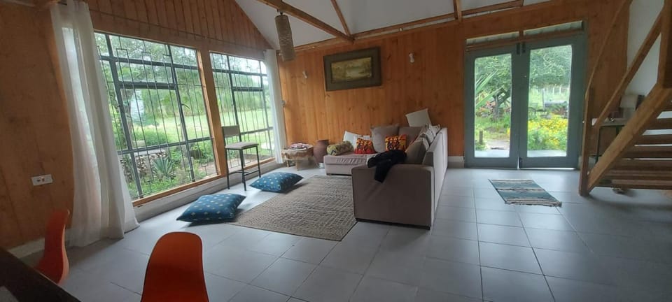 Ottin Cottage Kumpa House in Kenya