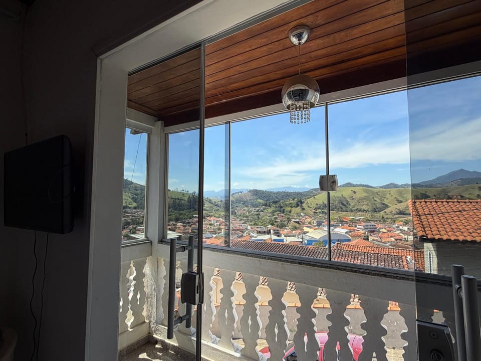 Casa com Vista Panorâmica em Passa Quatro House in State of São Paulo