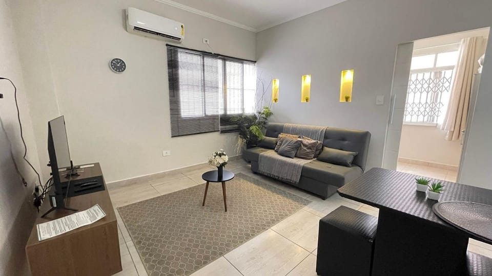 Communal lounge/ TV room, Dining area