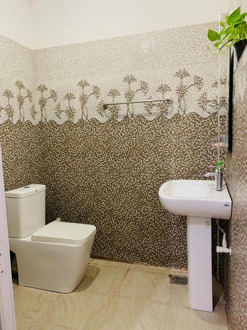 Paddy Field Home Only for Girls with Sharing Bathroom Vacation rental in Western Province