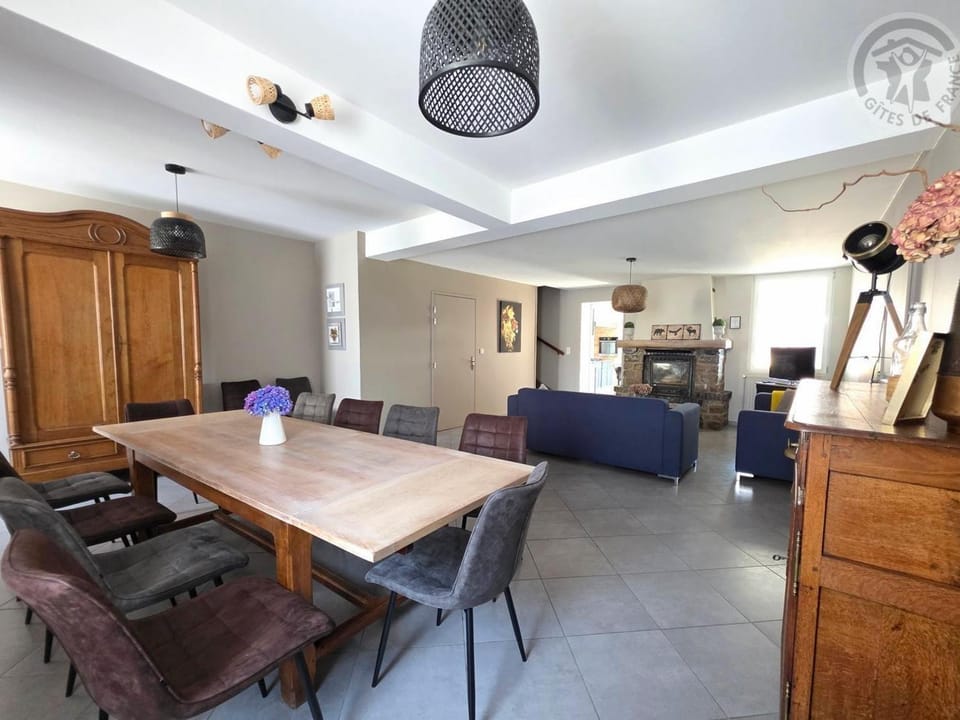 Gîte avec parking privé et spa - 11 pers. - FR-1-510-263 House in Hauts-de-France
