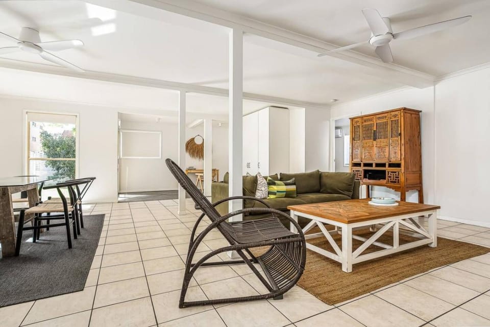 The Palms Apartment in Margate