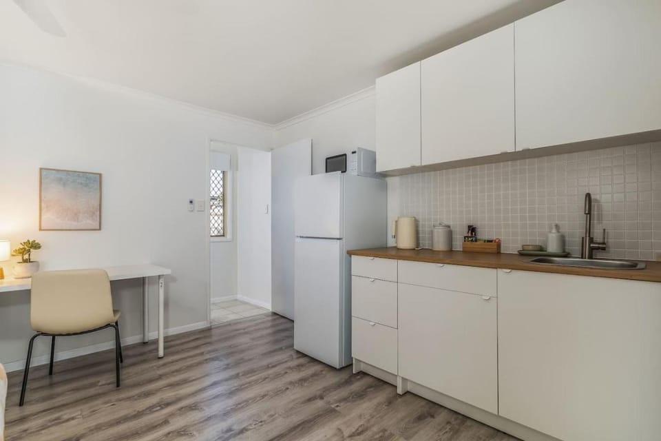 Margate Beach Studio 4 Apartment in Margate