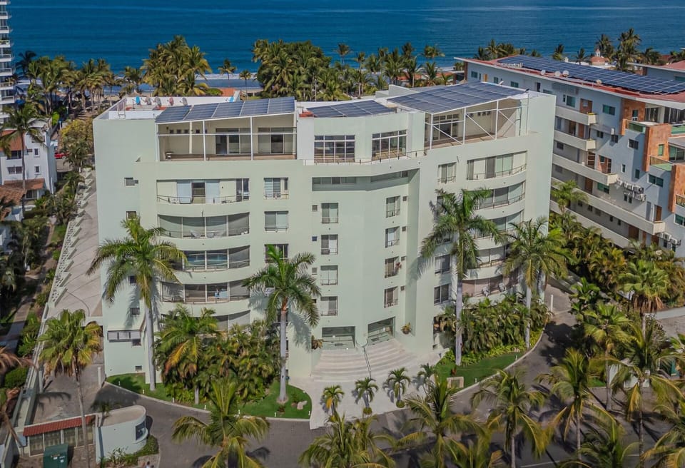 NITTA 108 Pool & Partial Sea View - Bright Condo House in Nuevo Vallarta