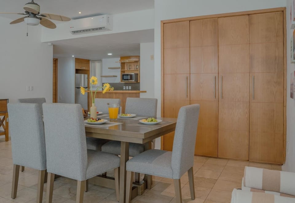 NITTA 108 Pool & Partial Sea View - Bright Condo House in Nuevo Vallarta